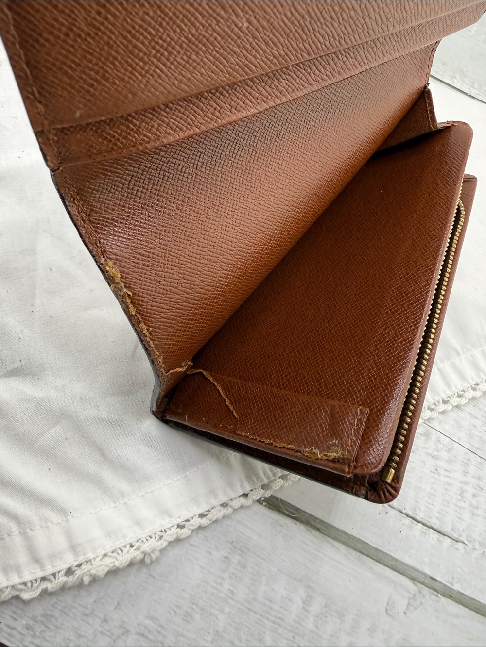 AUTHENTIC LOUIS VUITTON Monogram Porte-Monnaie Billets Tresor Wallet. - Picture 12 of 12